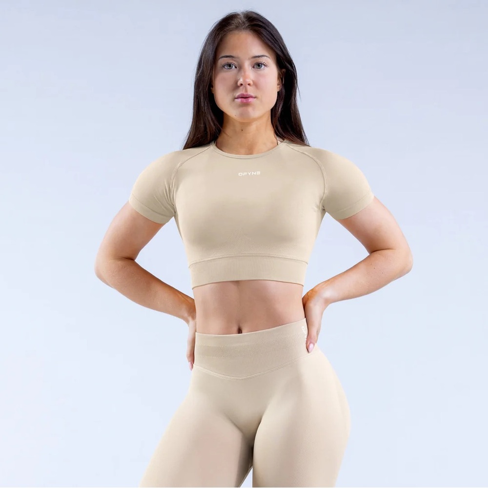 Dfyne Impact Crop Top